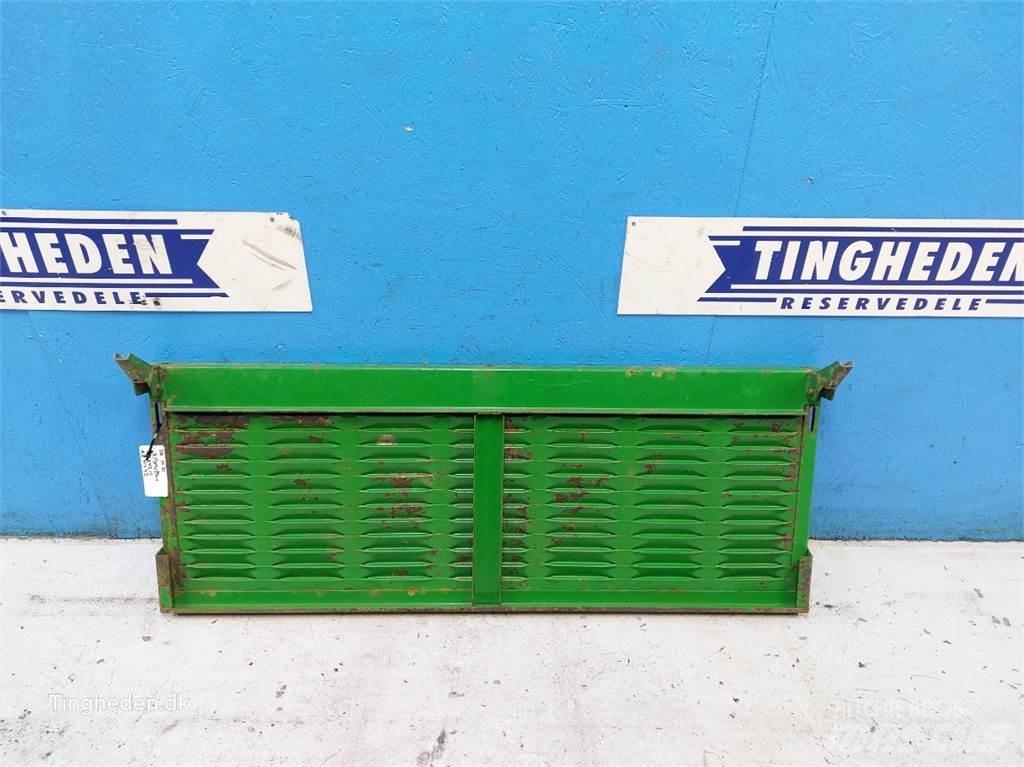 John Deere 1075 Dispersare nisip si sare