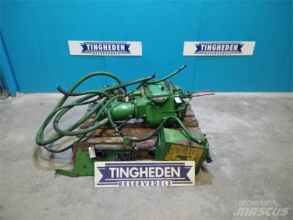 John Deere 1085 Transmisie
