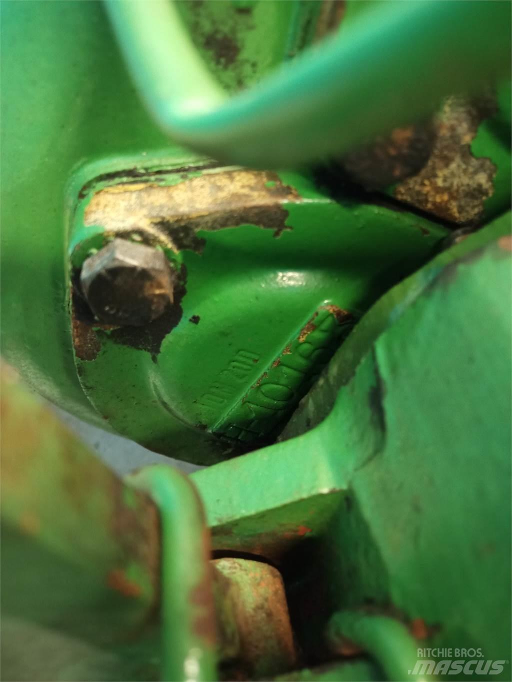 John Deere 1085 Transmisie