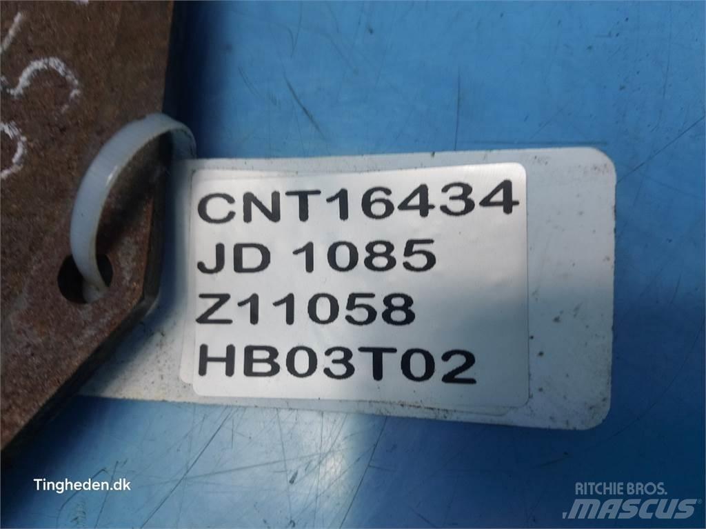 John Deere 1085 Dispersare nisip si sare