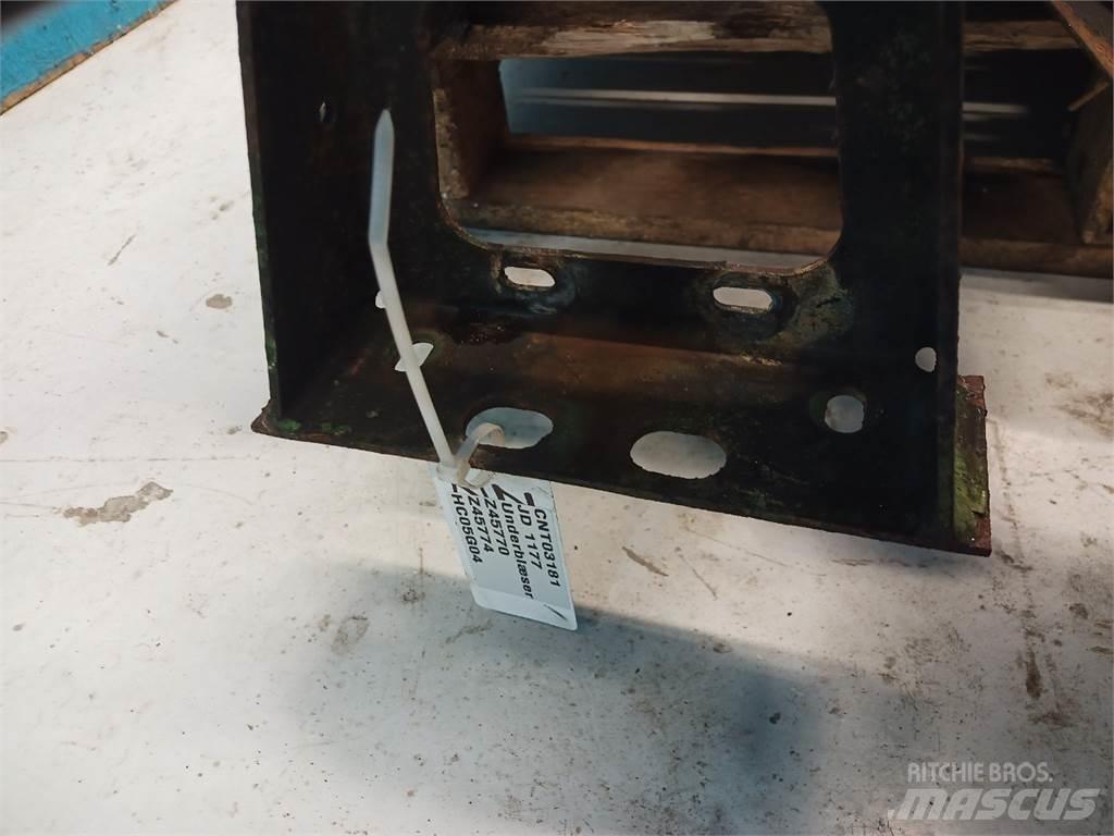 John Deere 1177 Dispersare nisip si sare