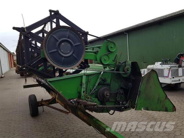John Deere 16 Accesorii combine agricole