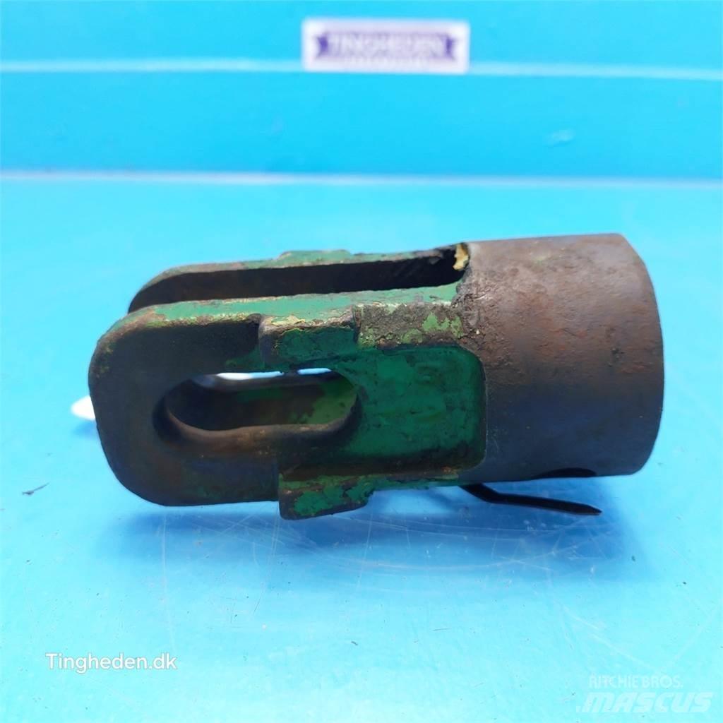 John Deere 1640 Alte accesorii tractor