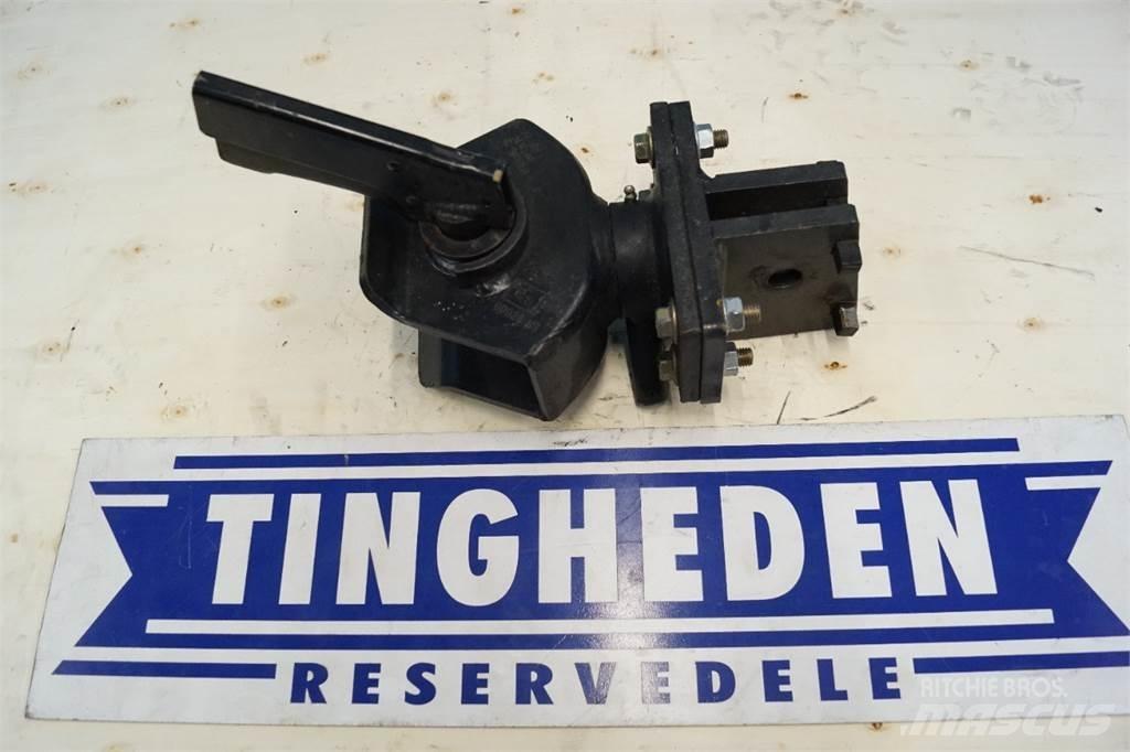 John Deere 2026R Alte accesorii tractor