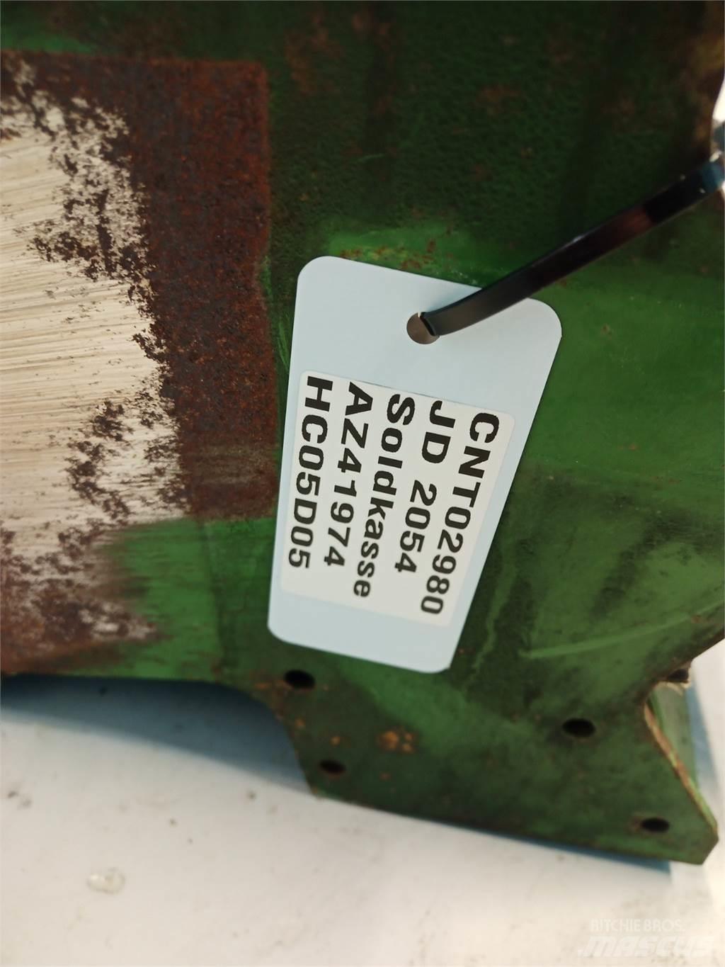 John Deere 2054 Dispersare nisip si sare