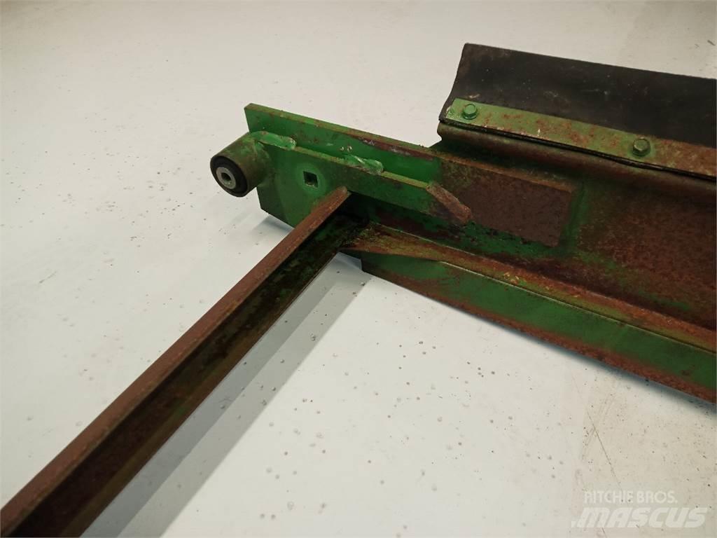 John Deere 2054 Dispersare nisip si sare