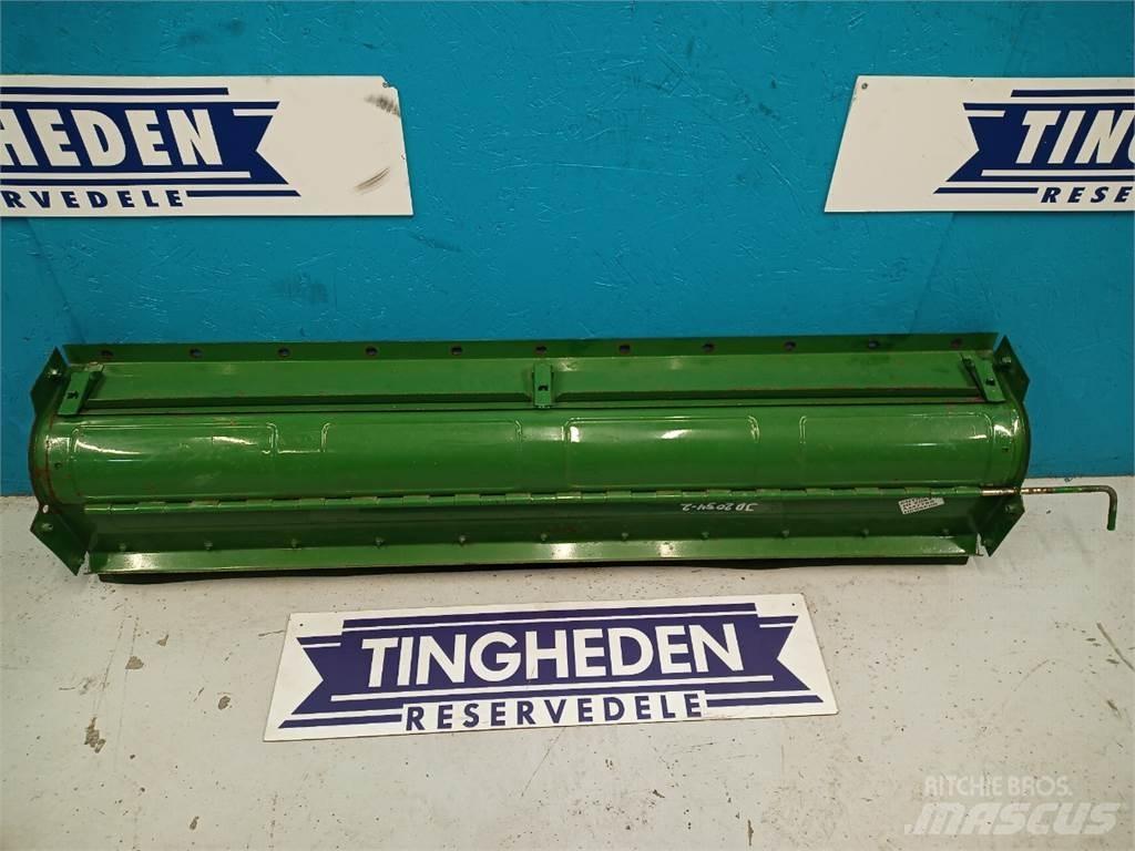 John Deere 2054 Dispersare nisip si sare