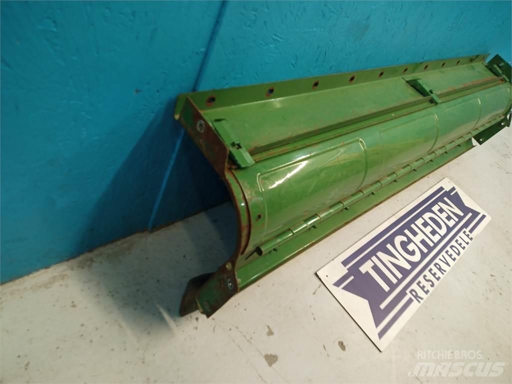 John Deere 2054 Dispersare nisip si sare