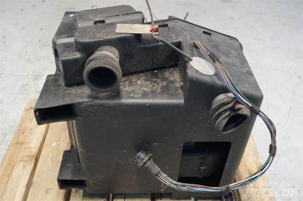John Deere 2054 Cabine si interior