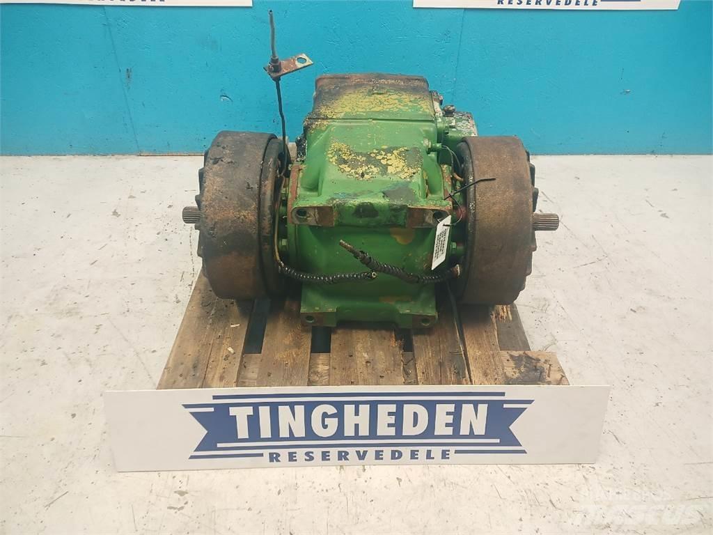 John Deere 2066 Transmisie