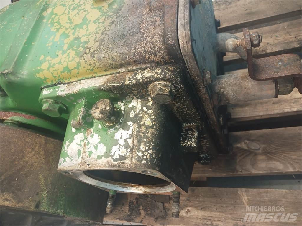 John Deere 2066 Transmisie