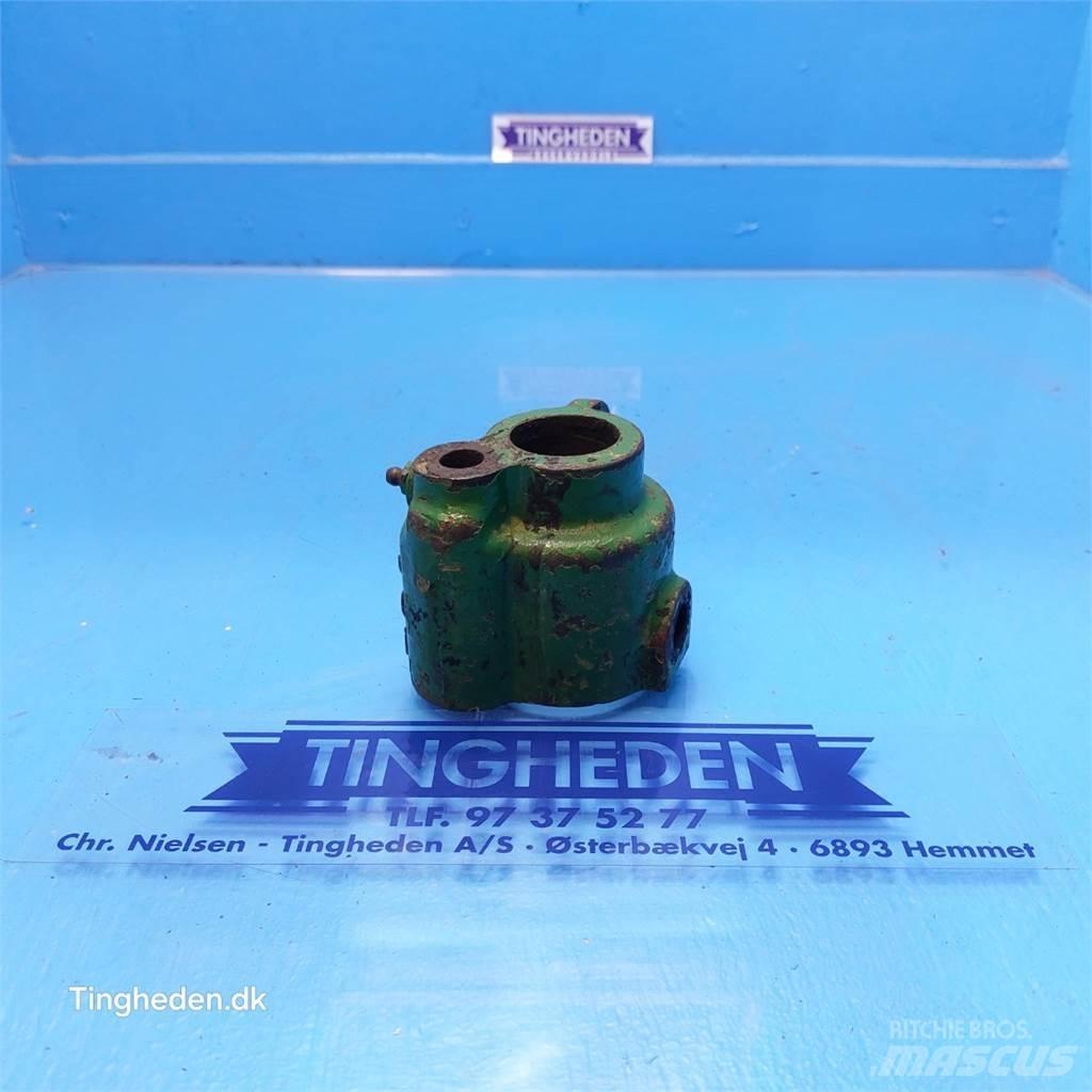 John Deere 2130 Alte accesorii tractor