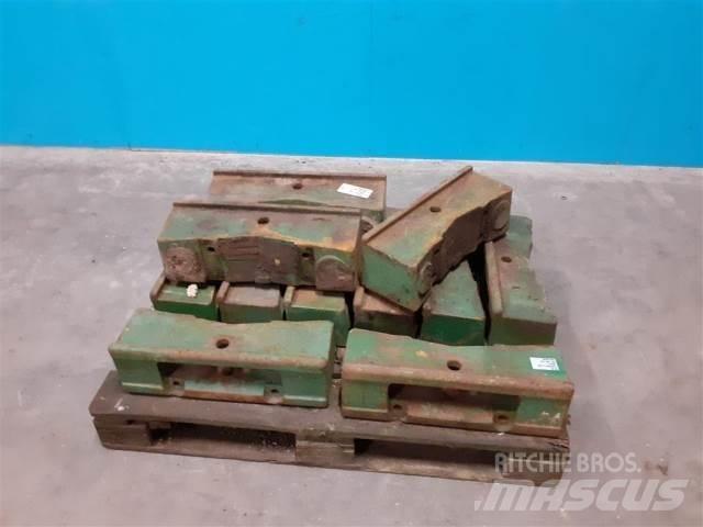 John Deere 2140 Greutăți față