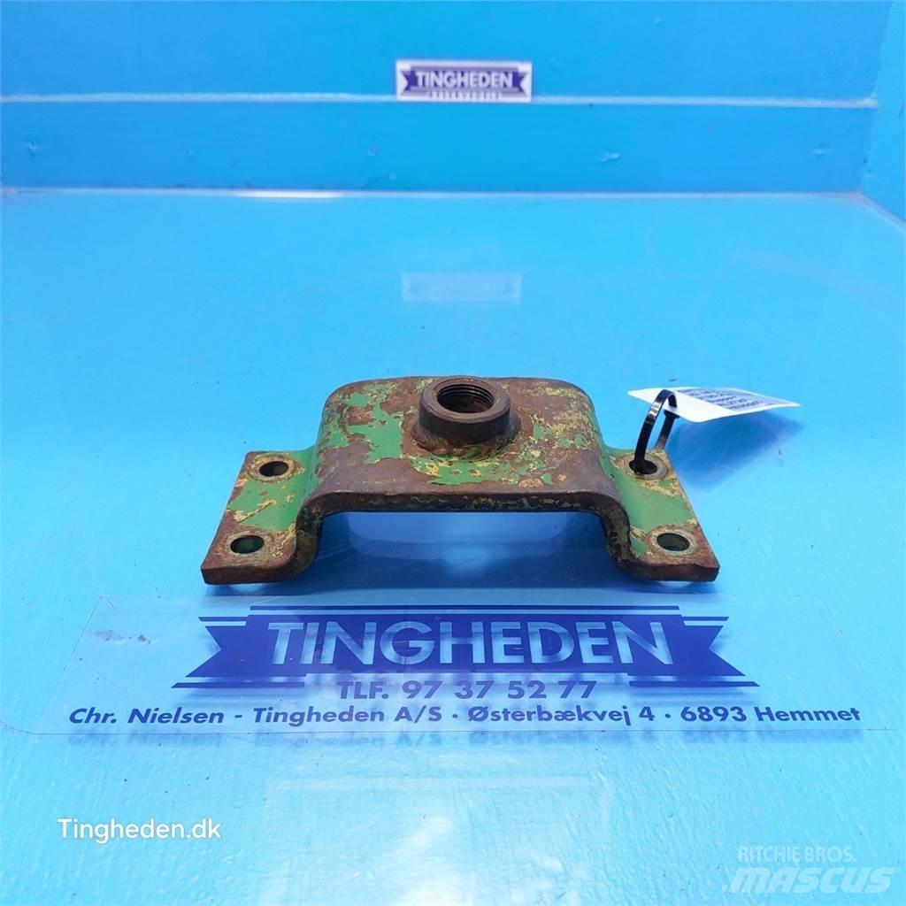John Deere 2240 Alte accesorii tractor