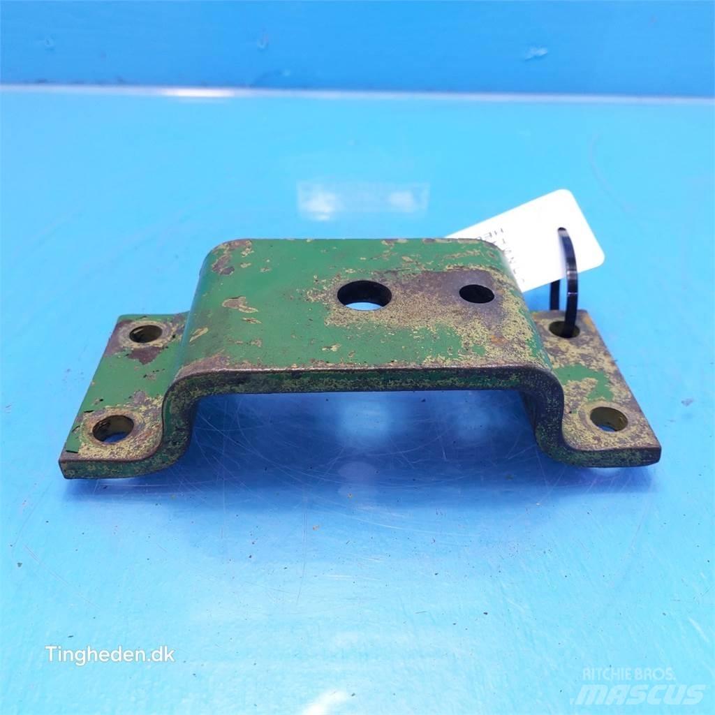 John Deere 2240 Alte accesorii tractor