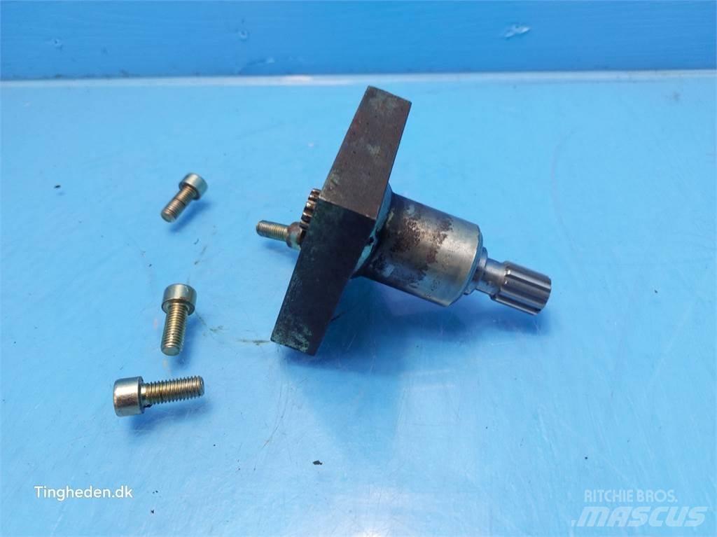 John Deere 2254 Hidraulice