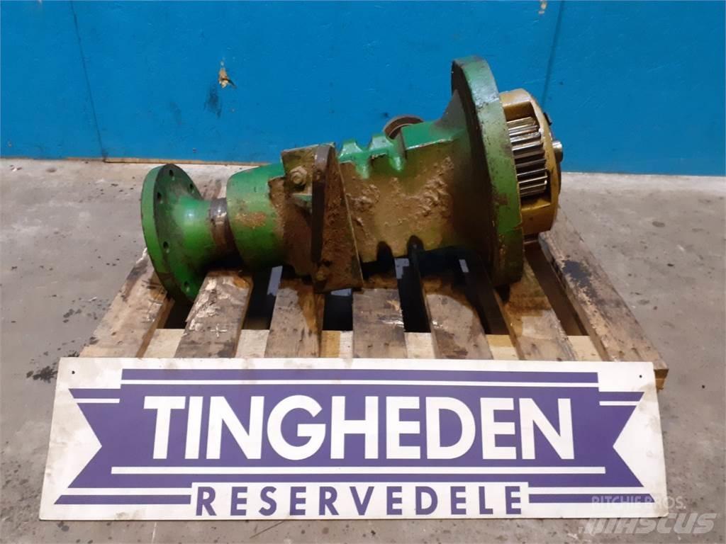 John Deere 2450 Alte accesorii tractor