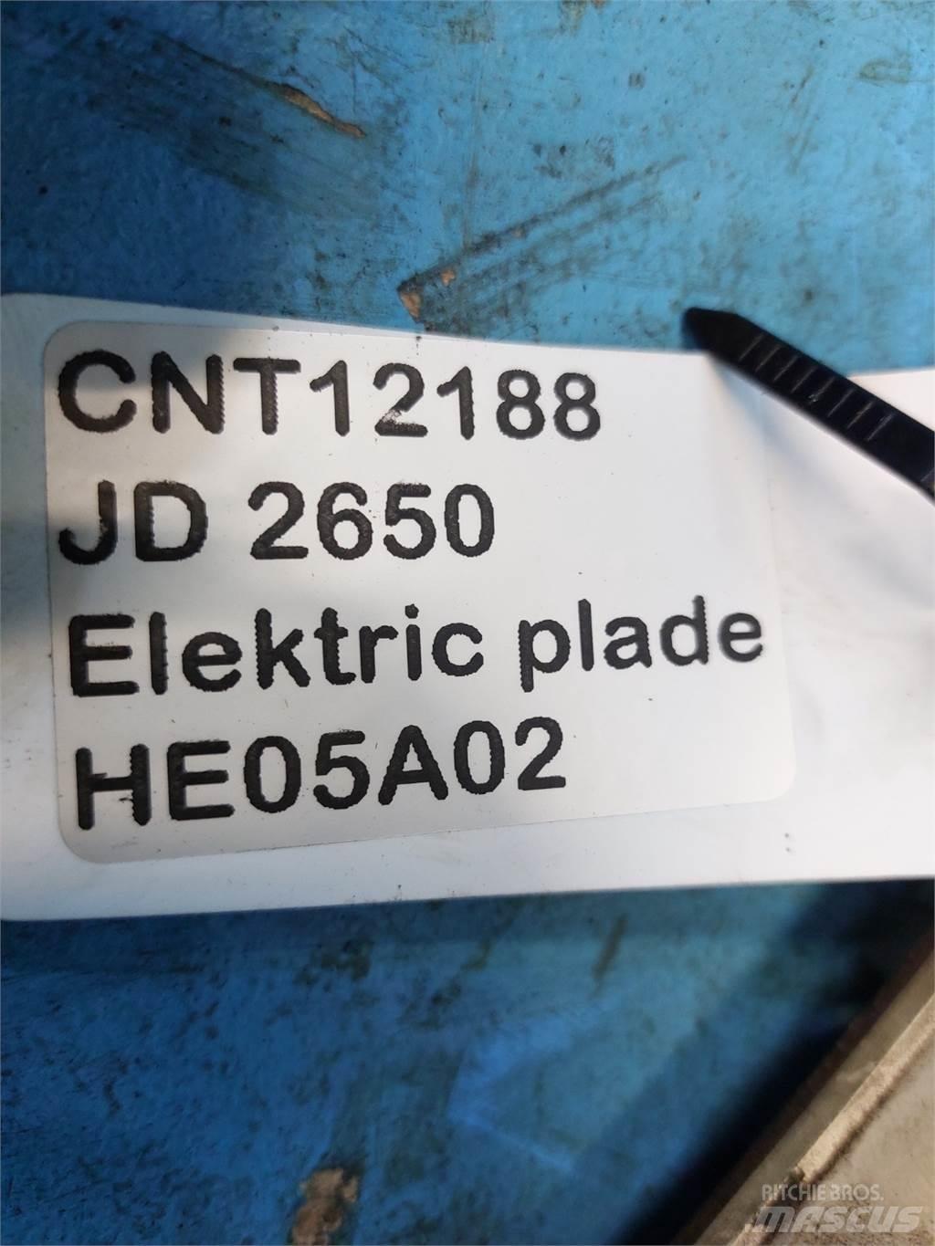 John Deere 2650 Cabine si interior