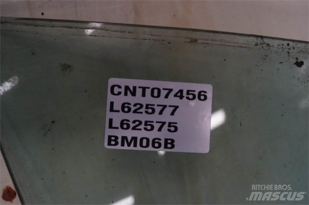 John Deere 3050 Cabine si interior