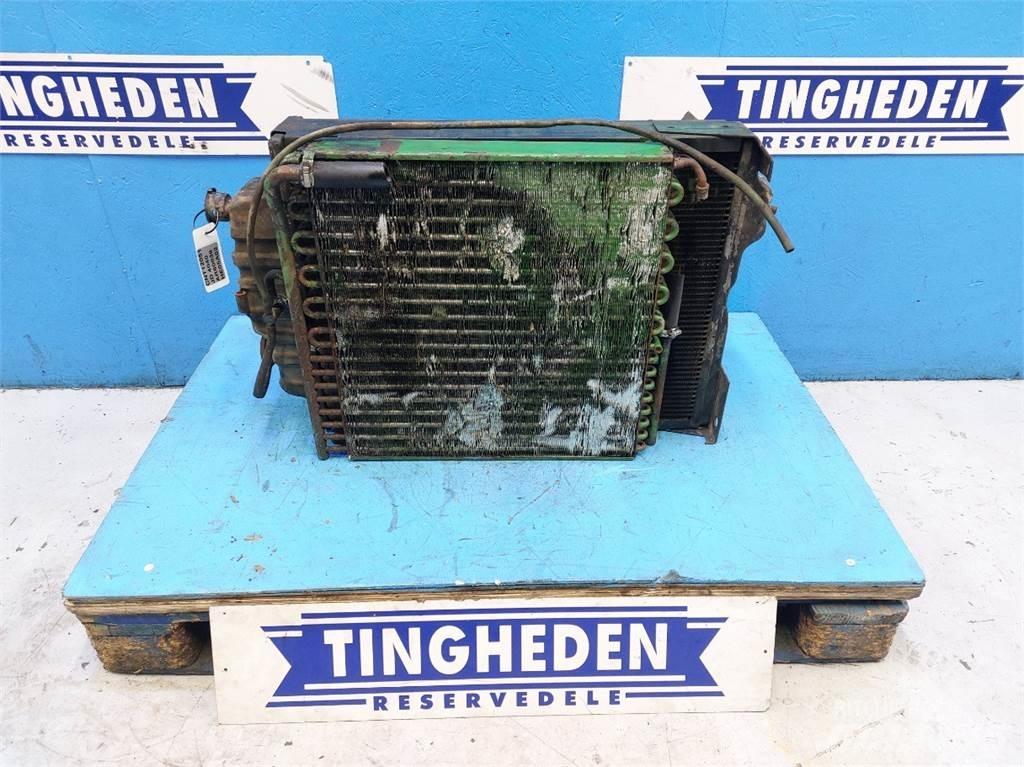 John Deere 4040 Radiatoare