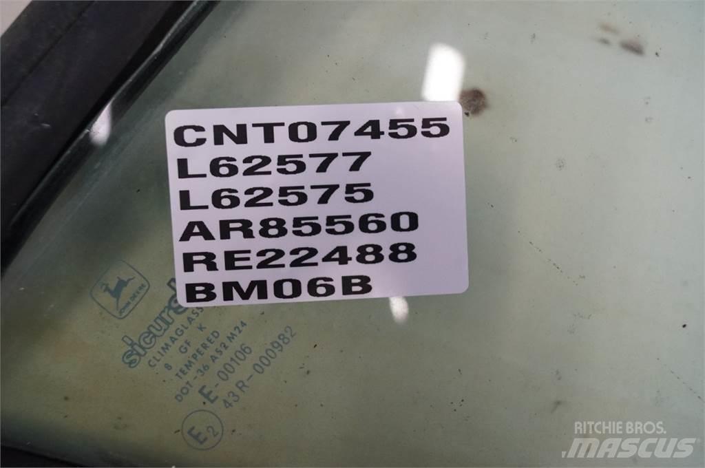 John Deere 4240 Cabine si interior