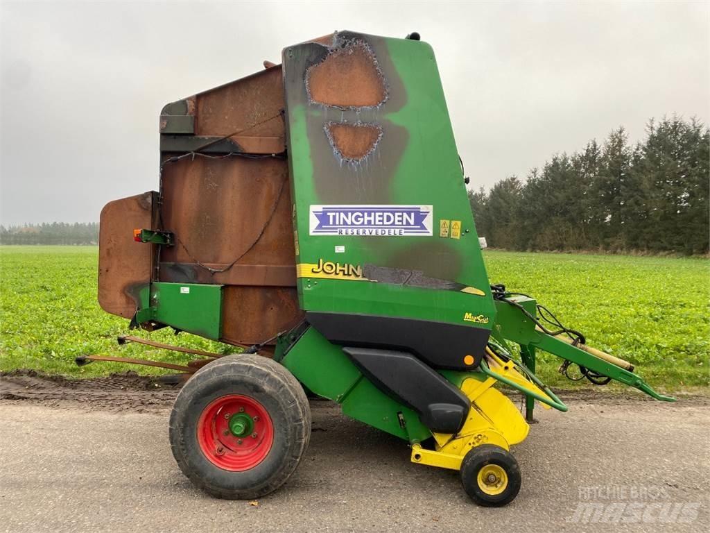 John Deere 592 Masina de balotat cilindric