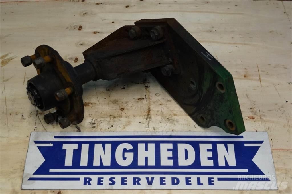 John Deere 592 Axe