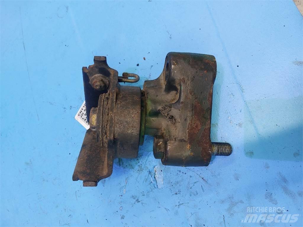John Deere 6200 Cabine si interior