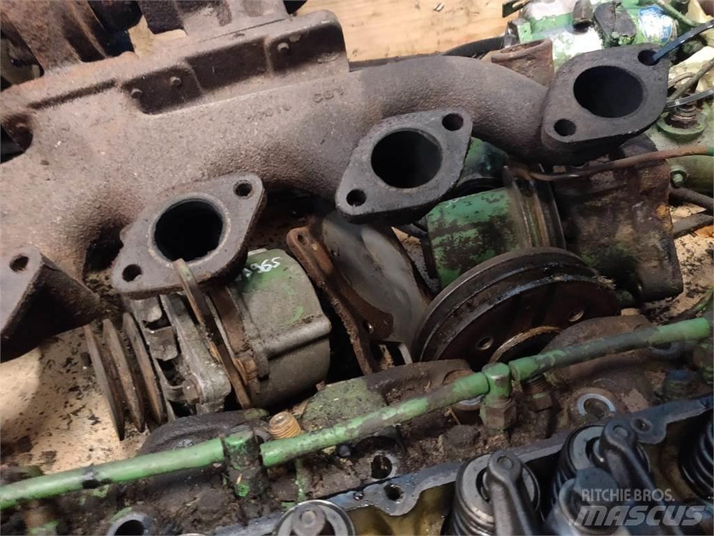 John Deere 6359T Motoare