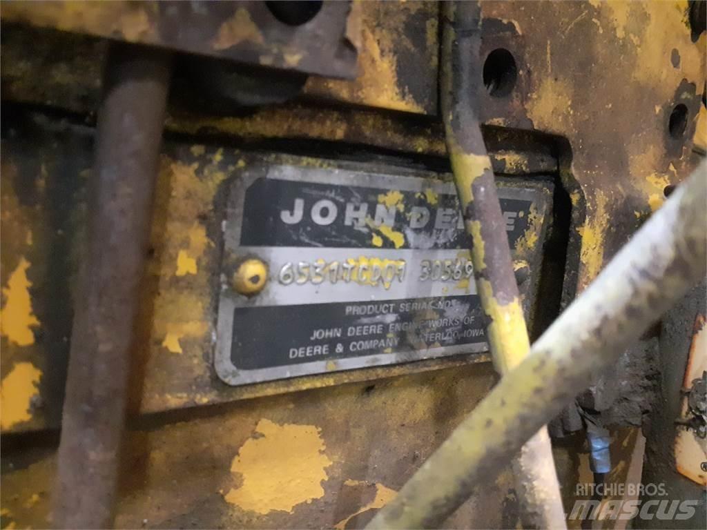 John Deere 644B Motoare