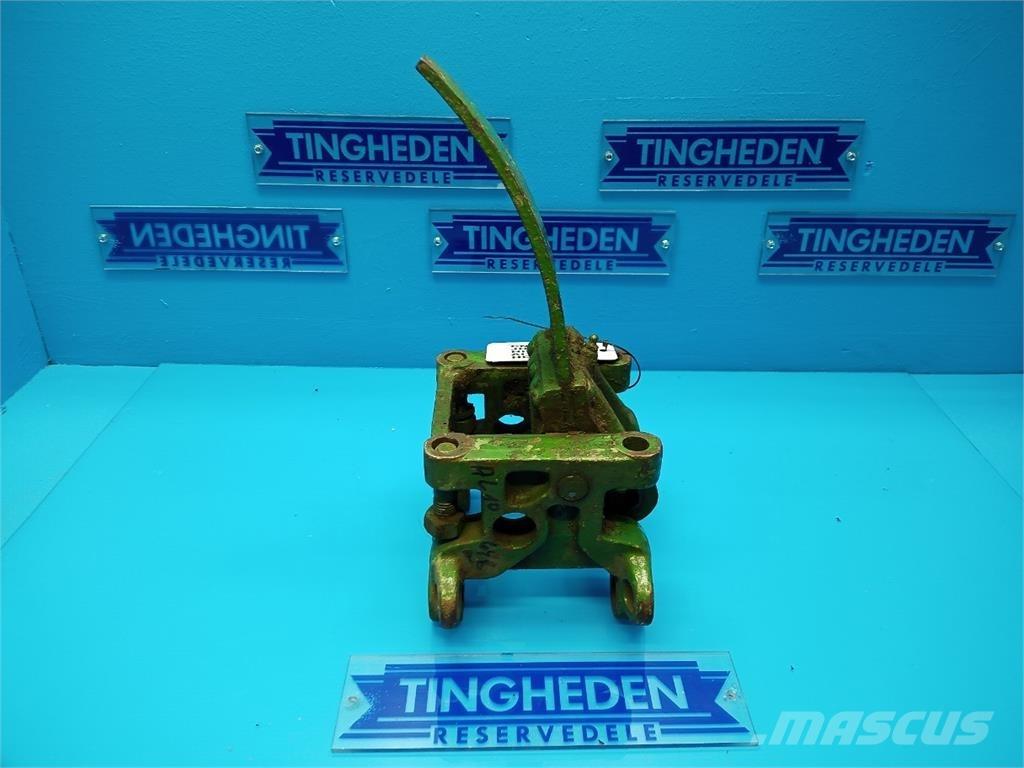 John Deere 710 Alte accesorii tractor