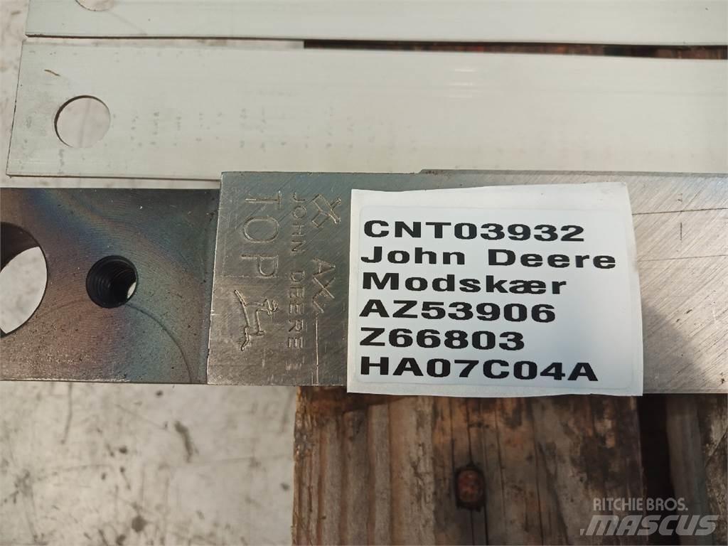 John Deere 7400 Accesorii pentru mașini de fân și furaje