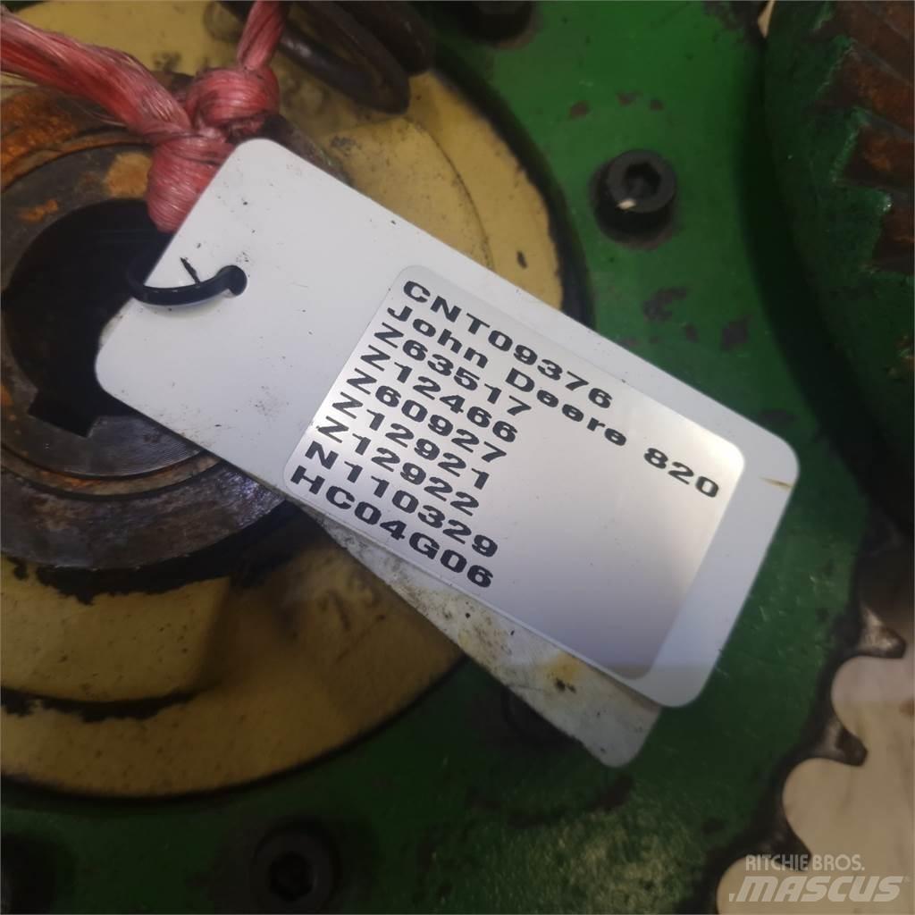 John Deere 820 Accesorii combine agricole