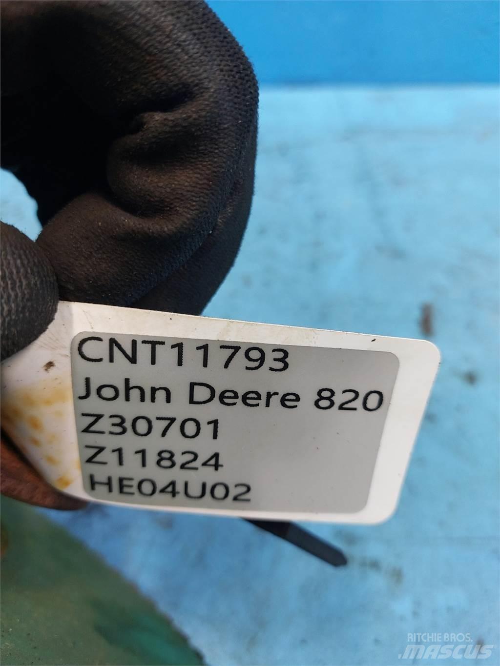 John Deere 820 Accesorii combine agricole