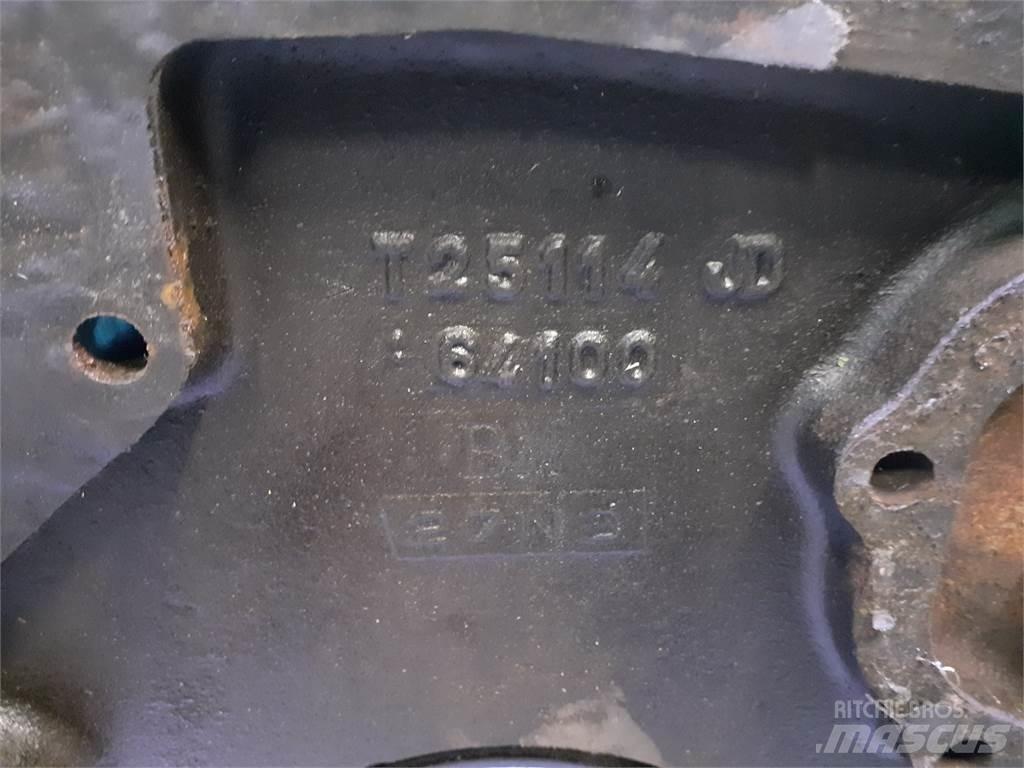 John Deere 935 Motoare