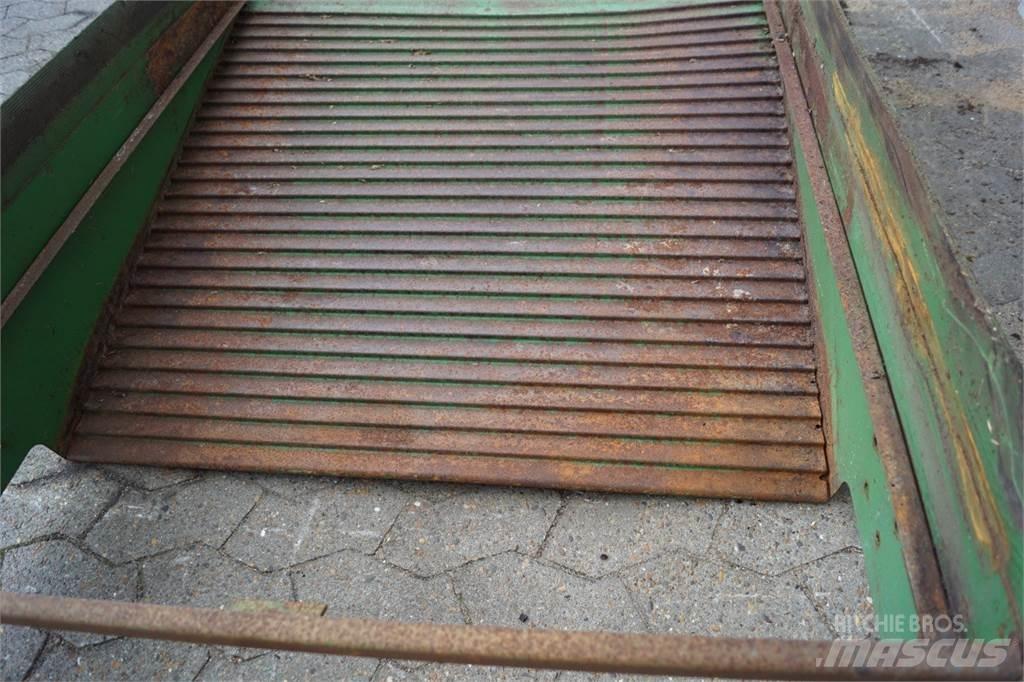 John Deere 952 Dispersare nisip si sare