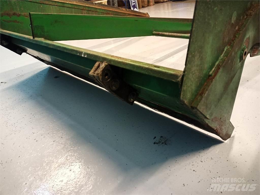 John Deere 9540 Dispersare nisip si sare