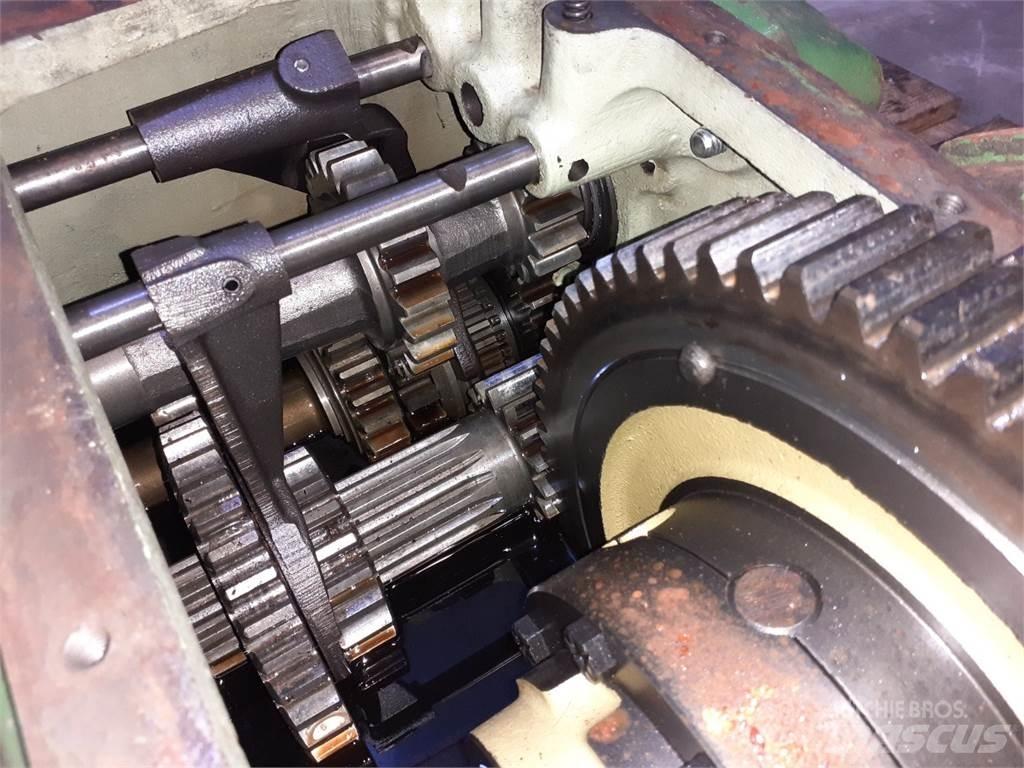 John Deere 975 Transmisie