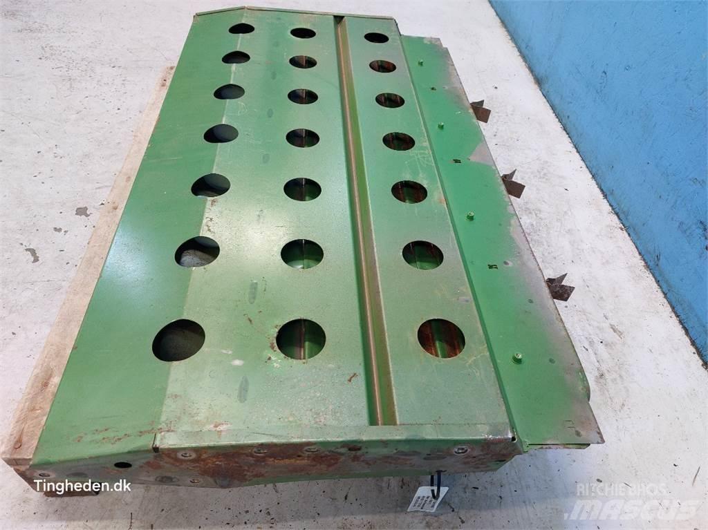 John Deere S670 Dispersare nisip si sare
