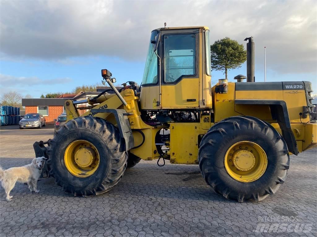 Komatsu WA270 Incarcator pe pneuri