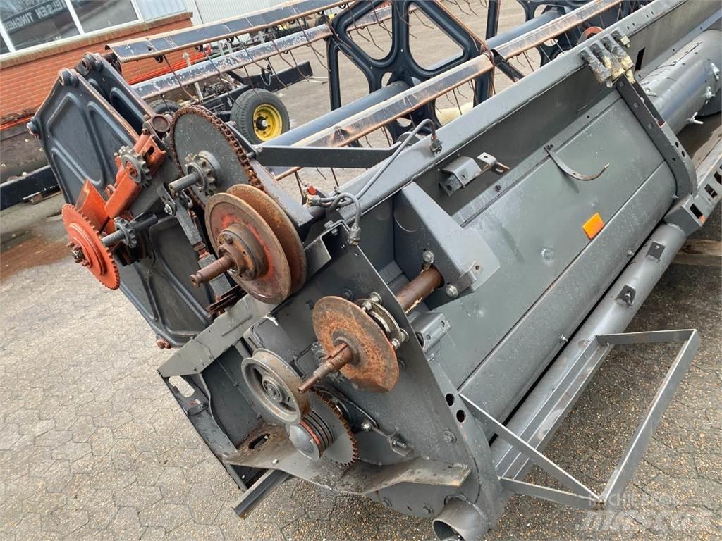 Laverda 16 Accesorii combine agricole
