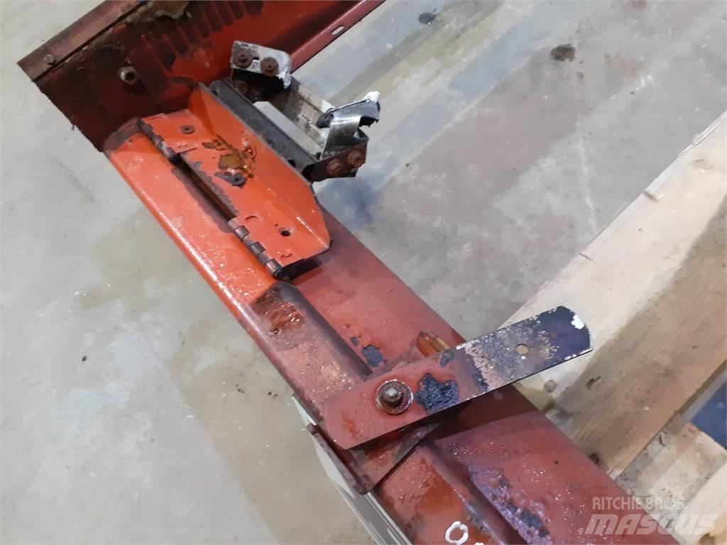 Laverda 626 Dispersare nisip si sare