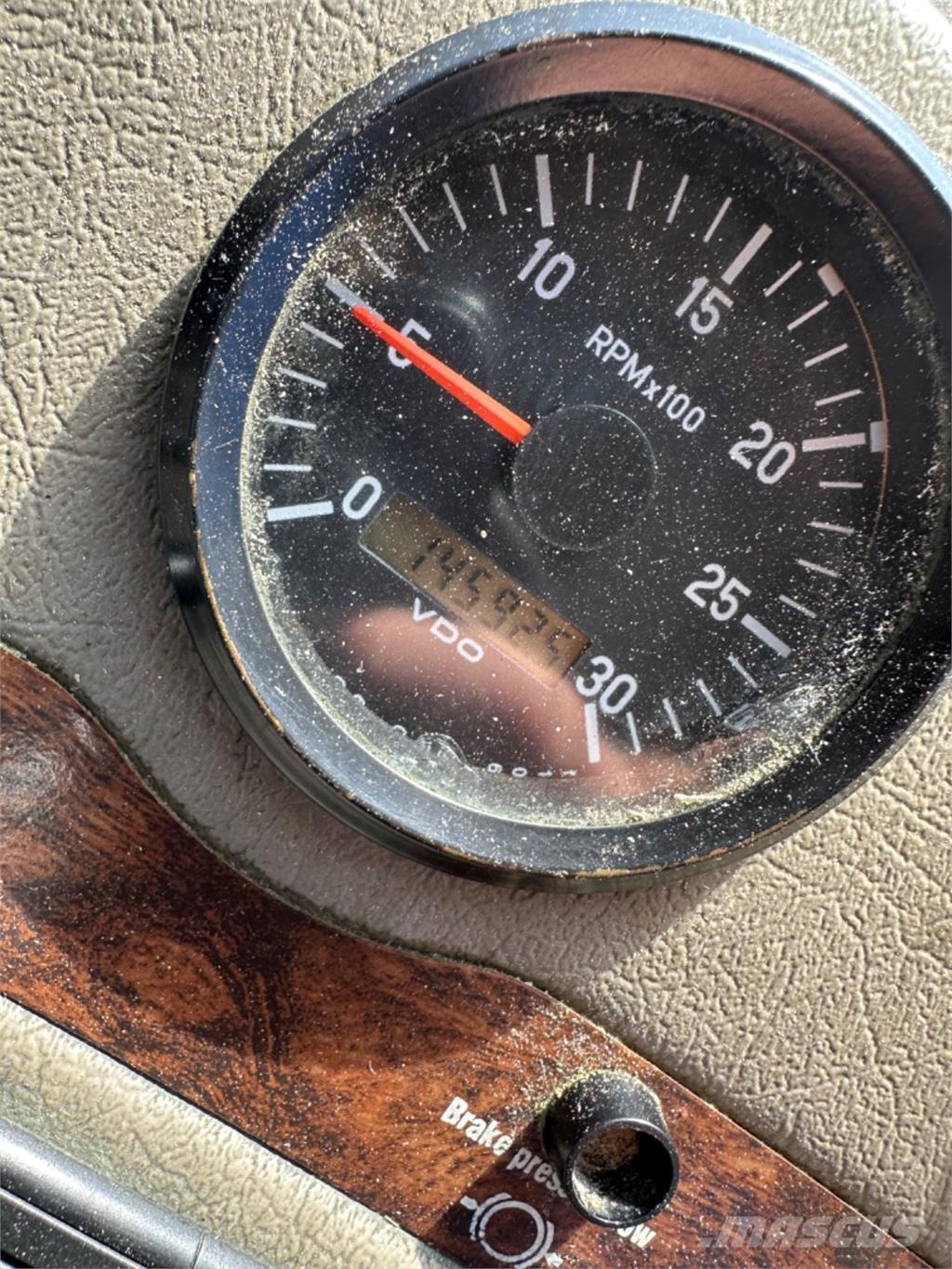 Ljungby L18 Incarcator pe pneuri