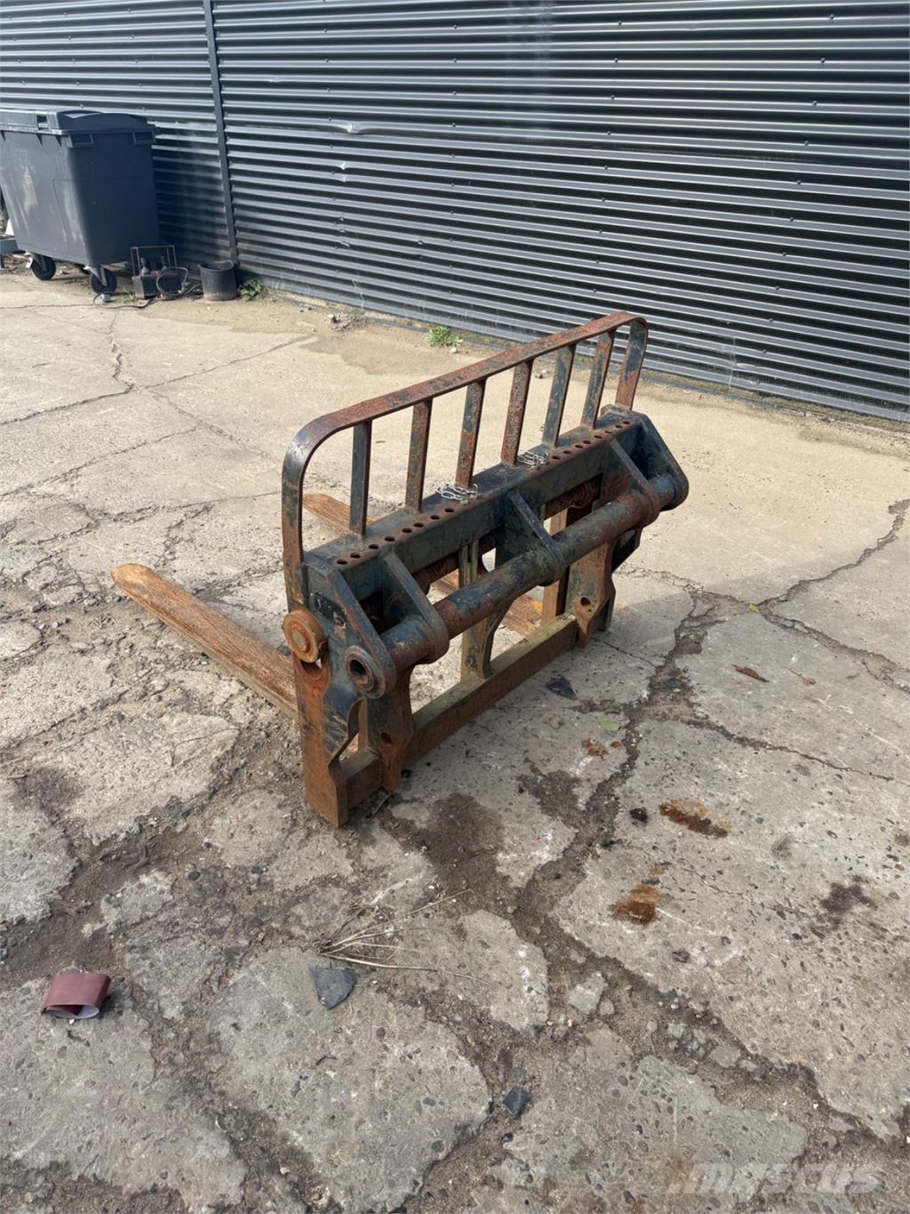 Manitou 4000kg Furci