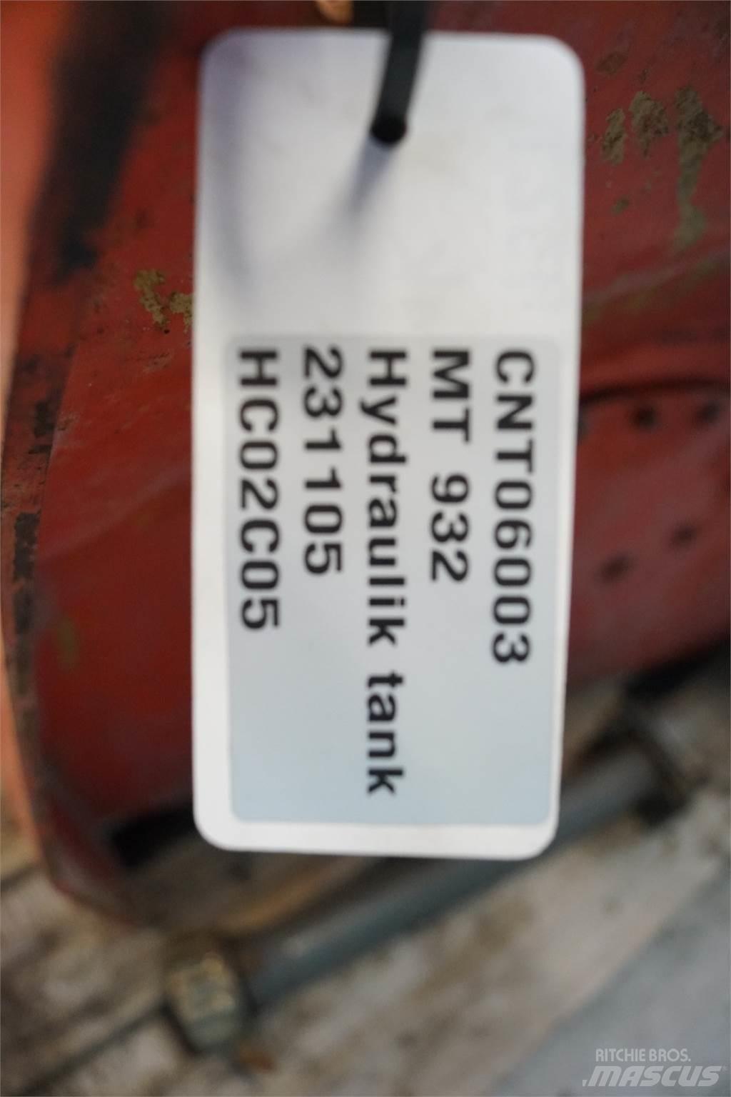 Manitou MT 932T Radiatoare