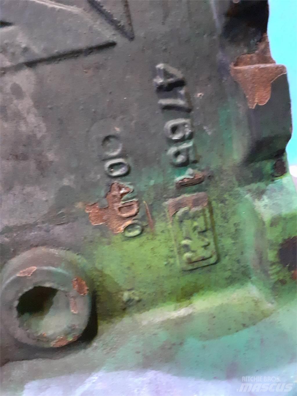 Merlo 30.9 Axe