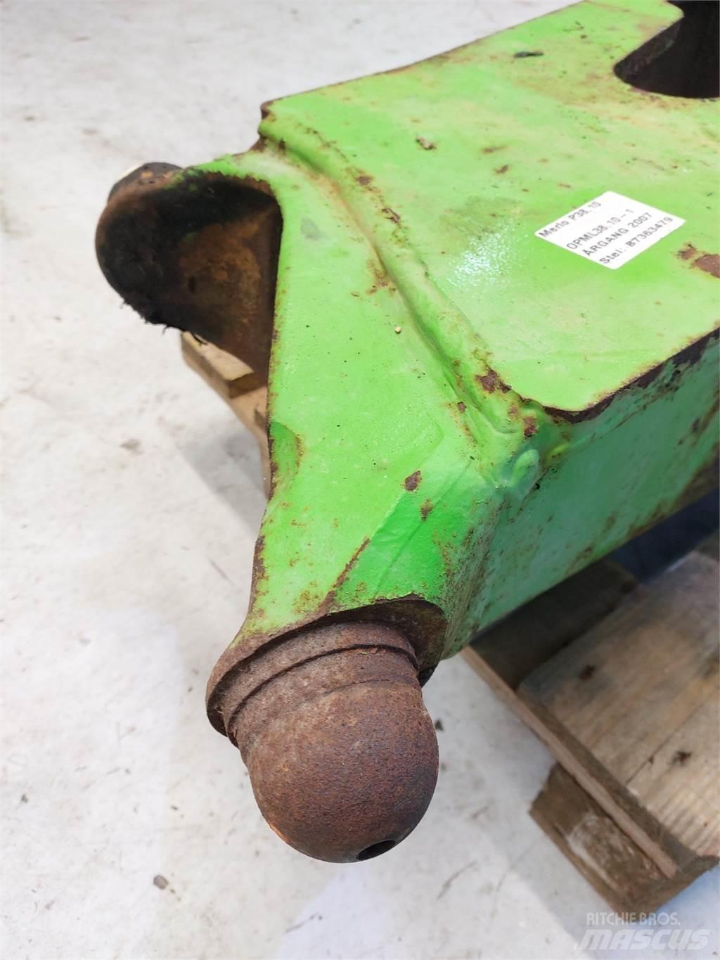 Merlo P38.10 Axe