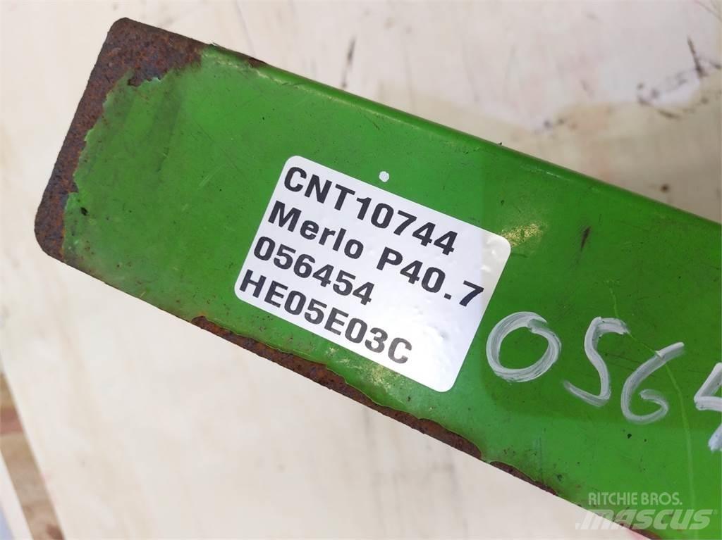 Merlo P40.7 cupa de excavat cu cernere