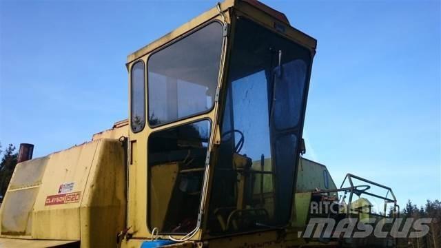 New Holland 1520 Cabine si interior
