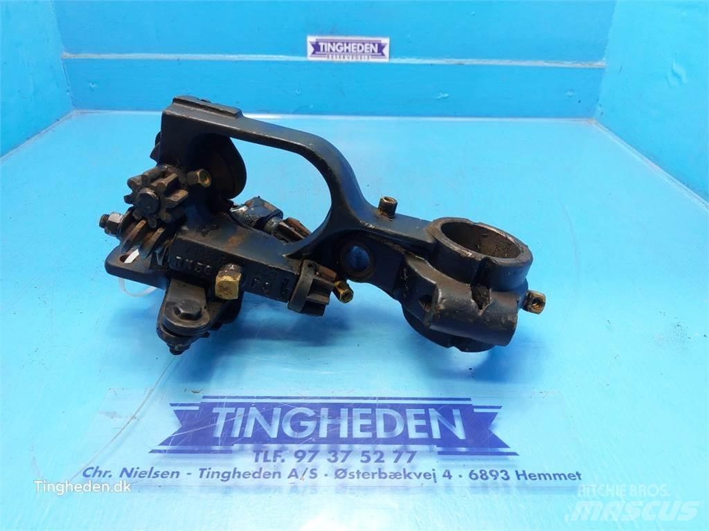 New Holland 4860 Alte echipamente pentru nutret